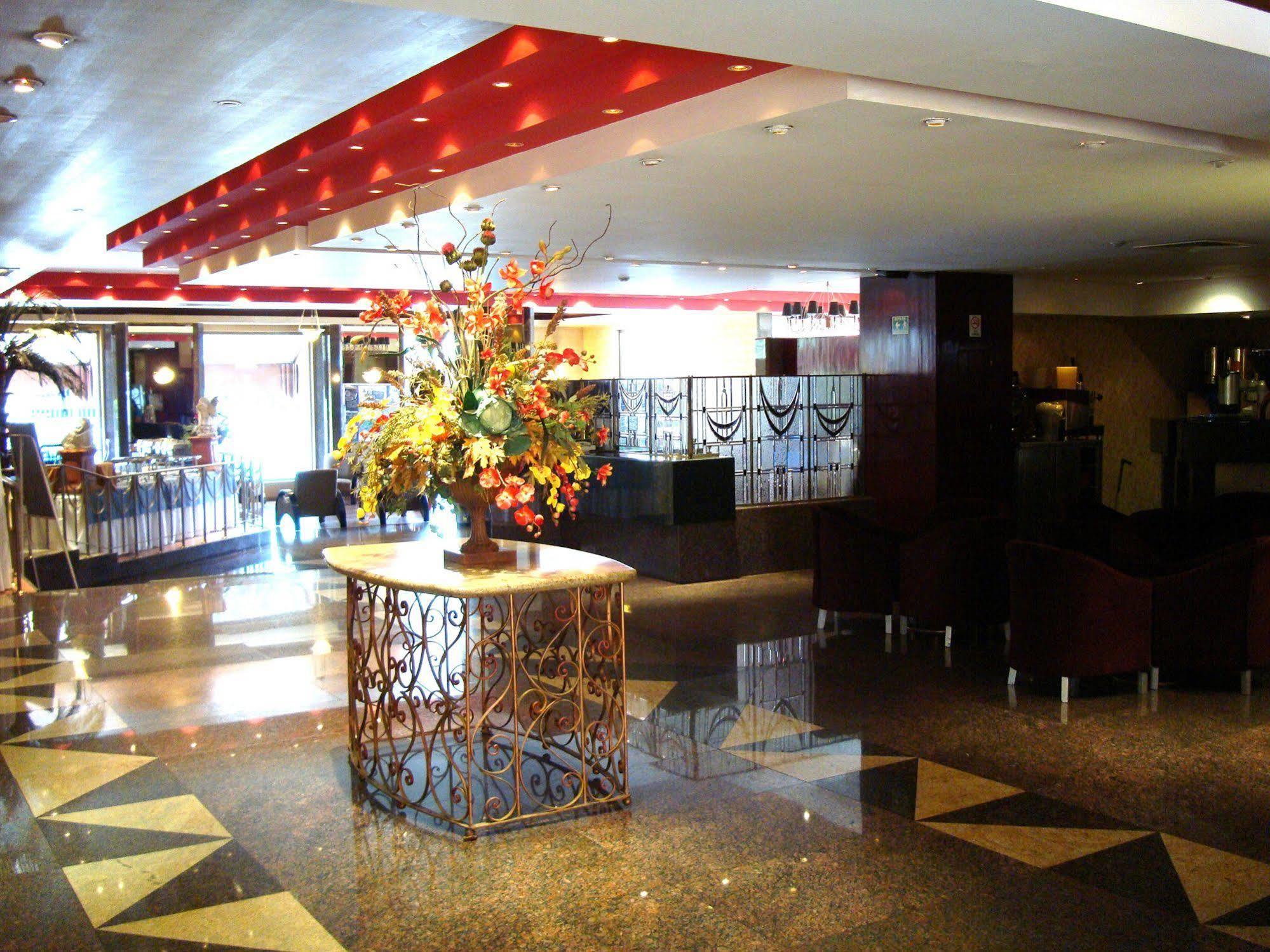 Hotel Cervantes Guadalajara Buitenkant foto